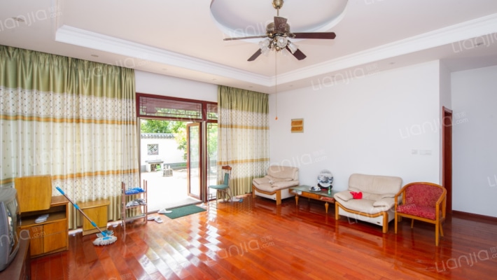 聚荣府二手房实景图