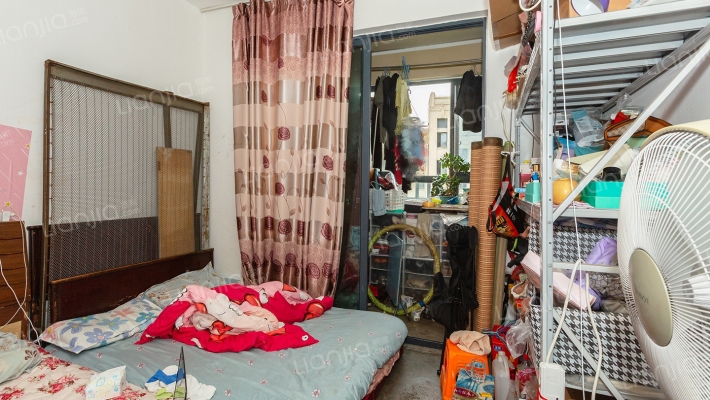 楼下佳苑二手房实景图