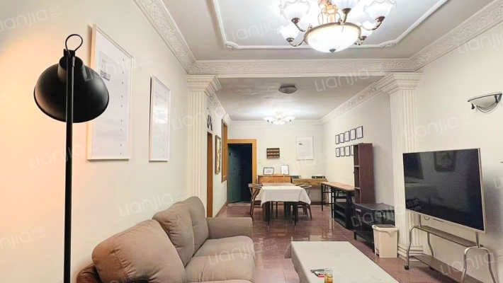 东四街141号二手房实景图