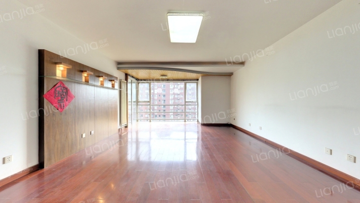 涧桥泊屋二手房实景图