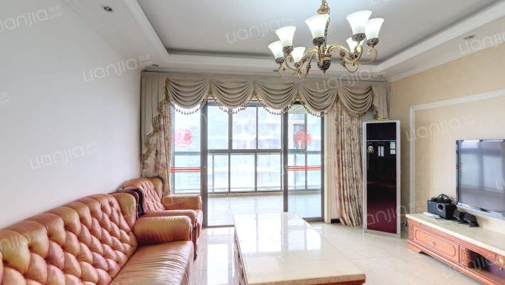 保利公园198丁香郡二手房实景图