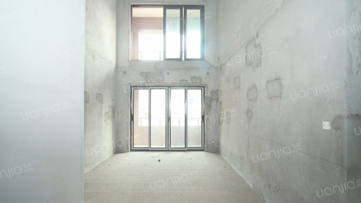 恒大翡翠湾二期二手房实景图