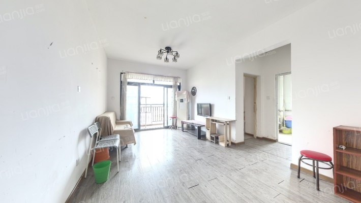 和源家园246号二手房实景图