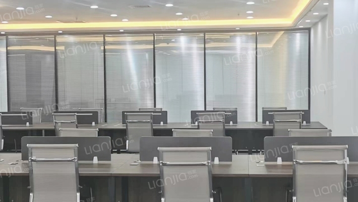 永和铂爵二手房实景图