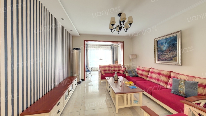 五湖名邸东区二手房实景图