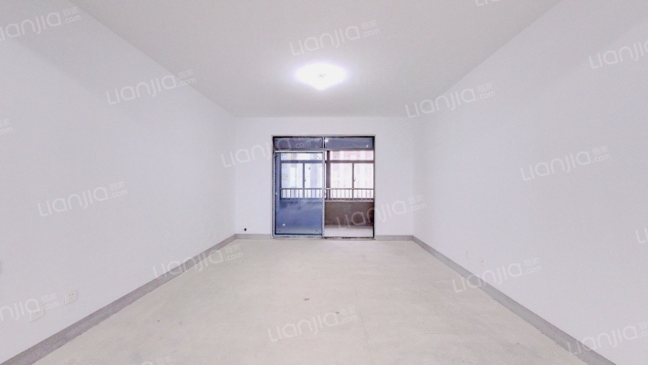 新站翡翠苑二手房实景图