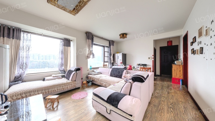 首信首御二手房实景图