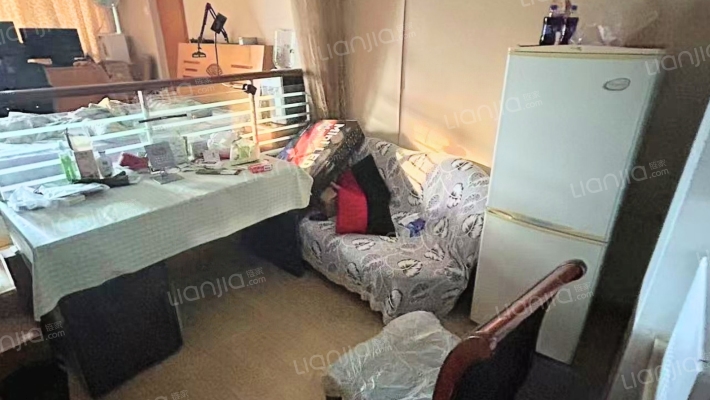 皇家丽晶都市庭园二手房实景图