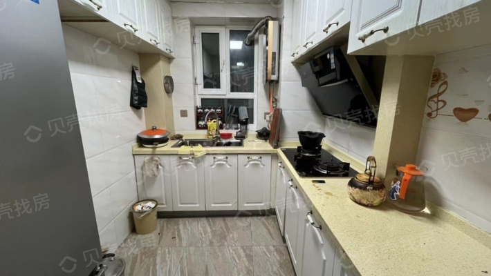 新华南路 新疆银行上层住宅 精装2室-厨房