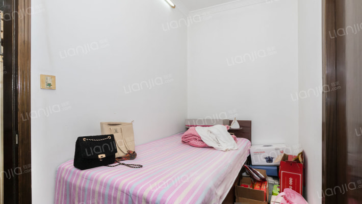 石泉六村二手房实景图