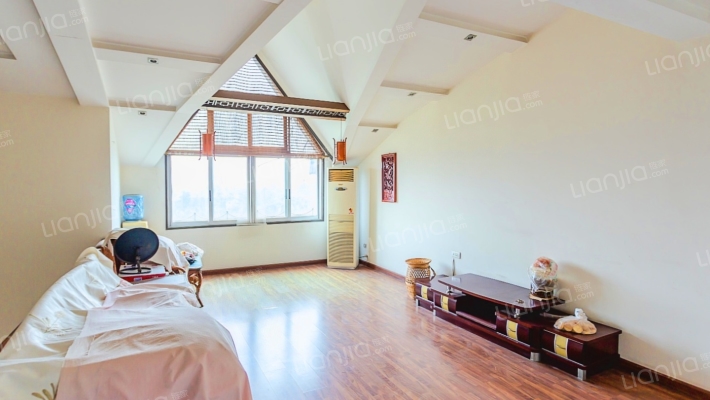 骑鞍街桃花源小区二手房实景图