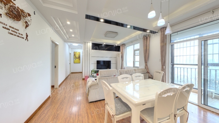 汉口湖畔三期二手房实景图