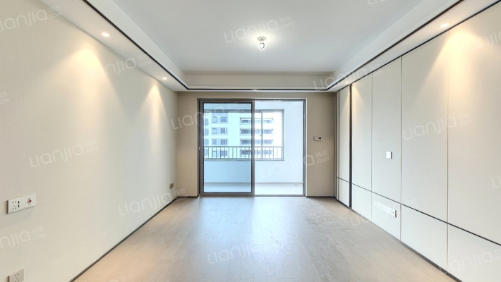 天宸云筑二手房实景图