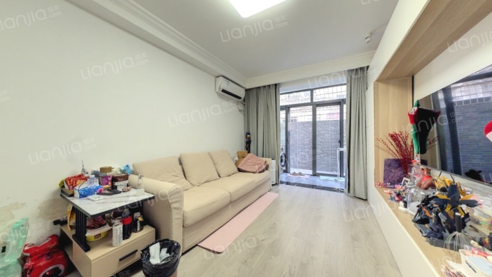 浦三路601弄二手房实景图