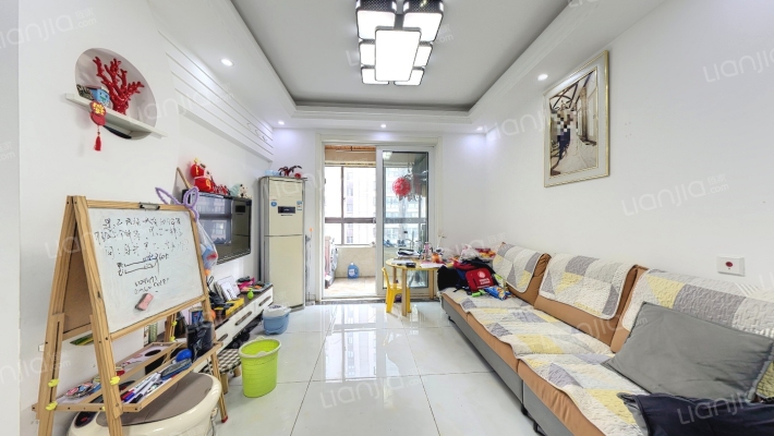 招商依山溪谷花园西苑二手房实景图