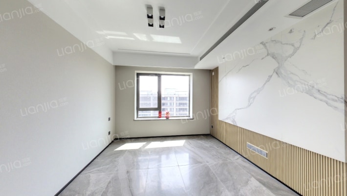 保利绿城·和锦诚园二手房实景图