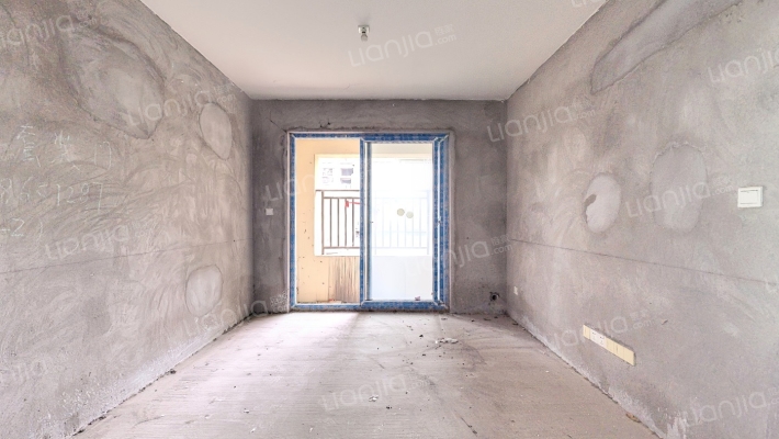 信达滨江蓝庭二手房实景图