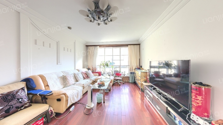 新起花园二手房实景图