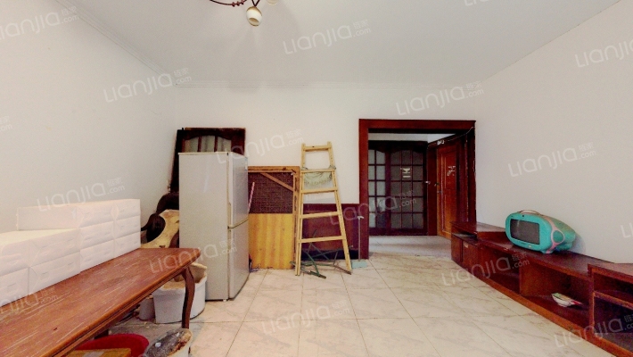 万年路148号二手房实景图