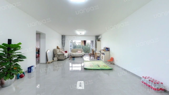 世华水岸C区二手房实景图