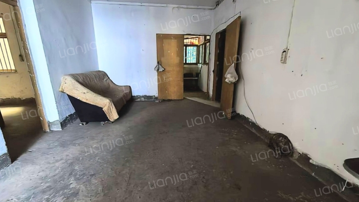 糖果厂综合楼二手房实景图