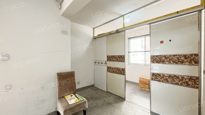 东方康德家园三期二手房实景图