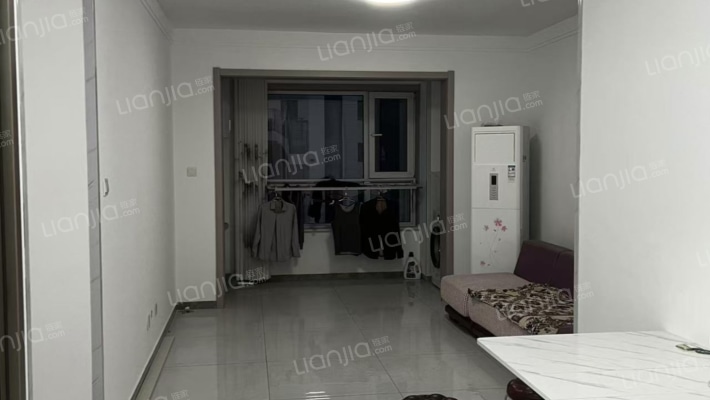 众人翡丽湾二手房实景图