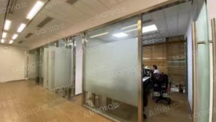 华贸大厦二手房实景图