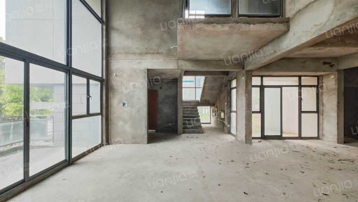 中安翡翠湖二手房实景图