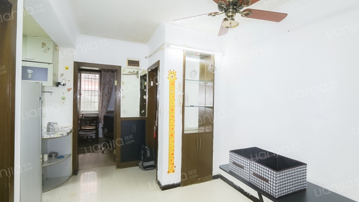 朱行新四村二手房实景图