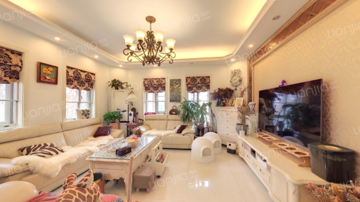 皇冠国际社区一期二手房实景图