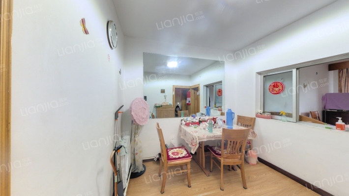 六0六社区二手房实景图