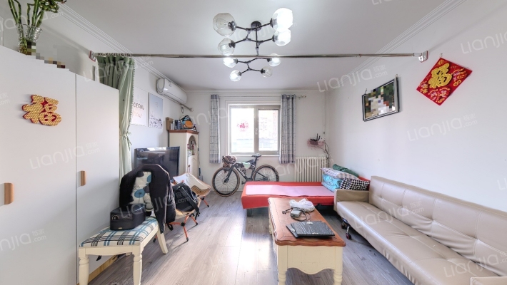 苹果园小区四区二手房实景图