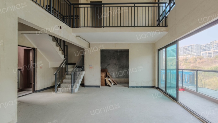 越秀悦映湖山悦墅二手房实景图