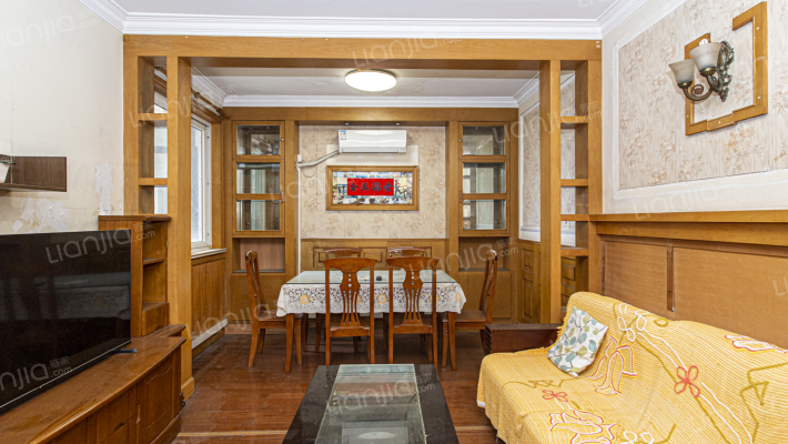 爱中爱华公寓二手房实景图