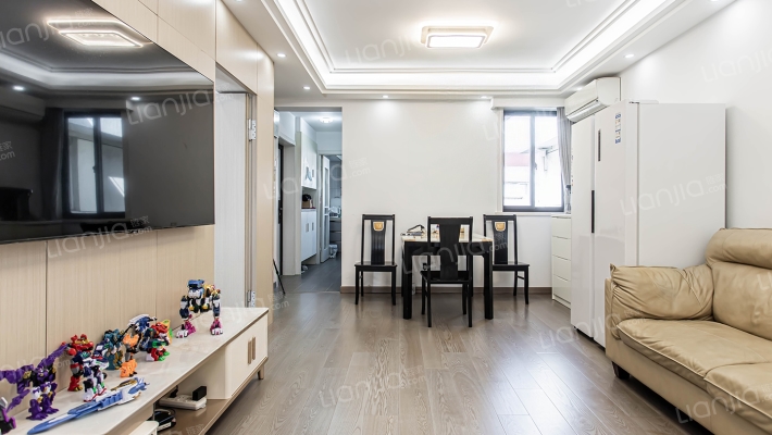 曹杨花苑二手房实景图