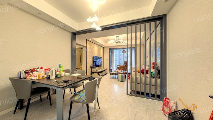 御龙山二期二手房实景图