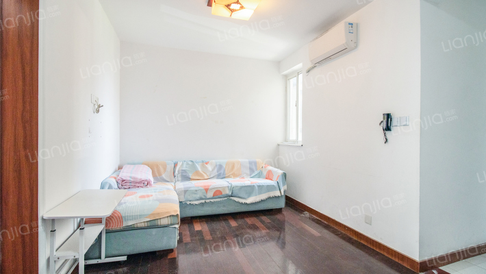 上泰花苑二手房实景图