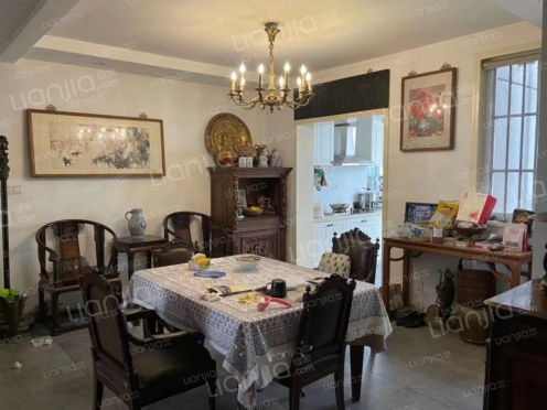 合租·华成大厦 4居室 南卧