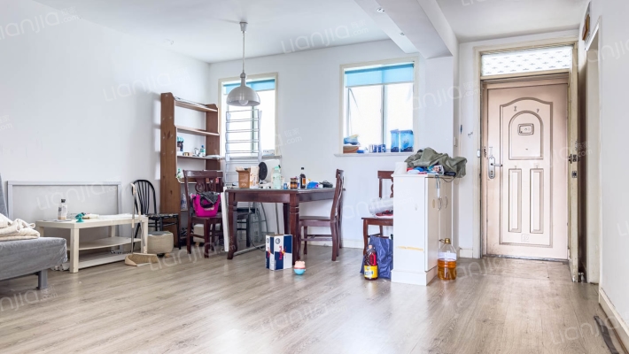 海影大厦二手房实景图