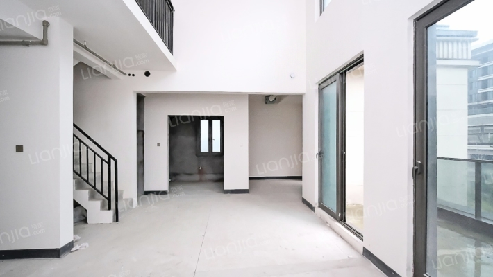 华侨城天澜美墅三期二手房实景图