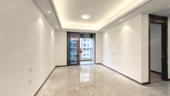 万科清水甲第明德二手房实景图