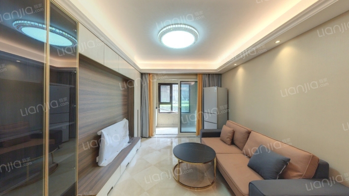 融创山湖院墅二手房实景图