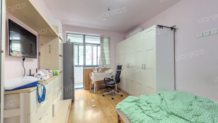 梅园三街坊二手房实景图