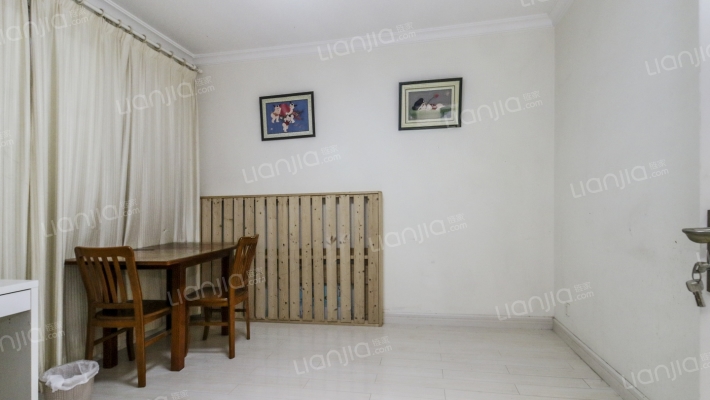 高荣小区二手房实景图