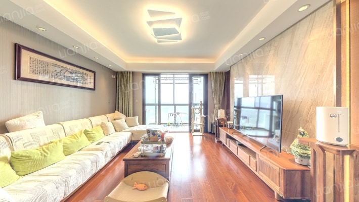 万科翡翠公园四期二手房实景图