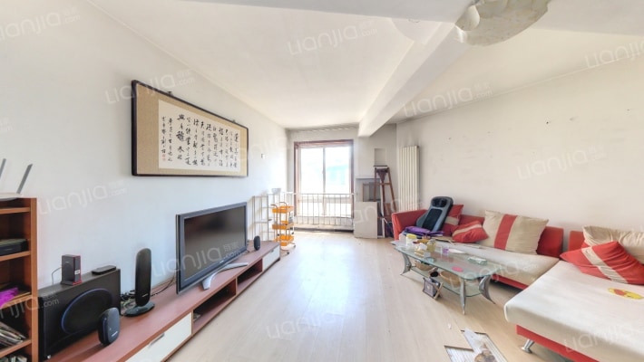 和泰逸青园二手房实景图