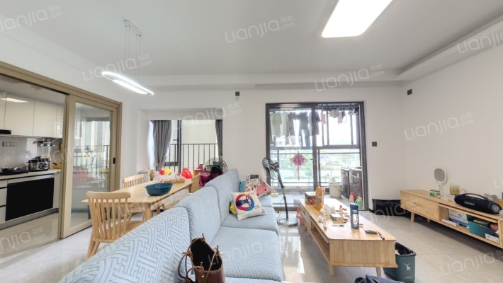 广州悦峰二手房实景图