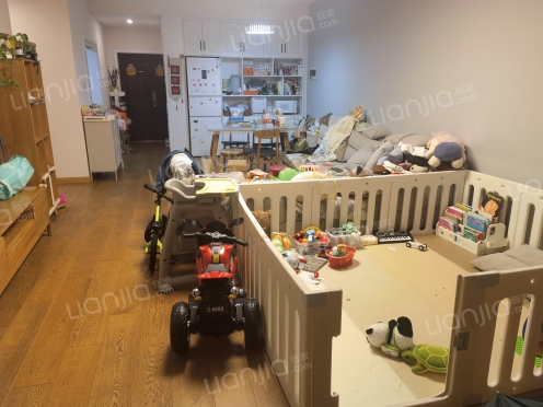 整租·远大中央公园一期 3室1厅 南