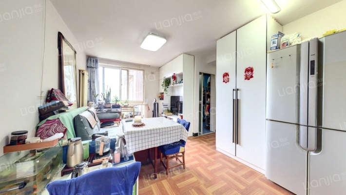 临泓路6号院二手房实景图